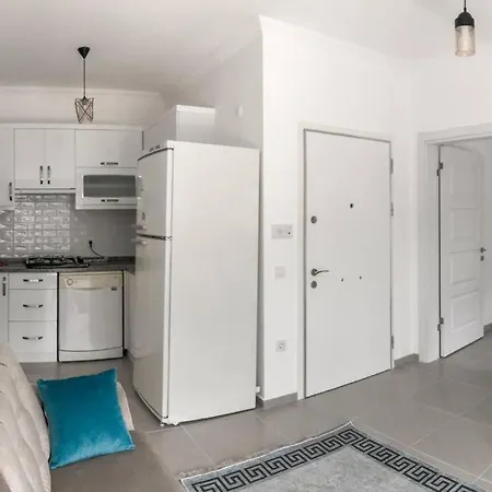 Renovated, Modern Central 2 Br Appartamento